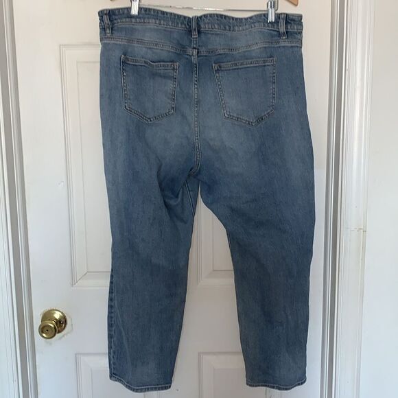 Fashion Nova Distressed Mom Jeans - Picture 2 of 5